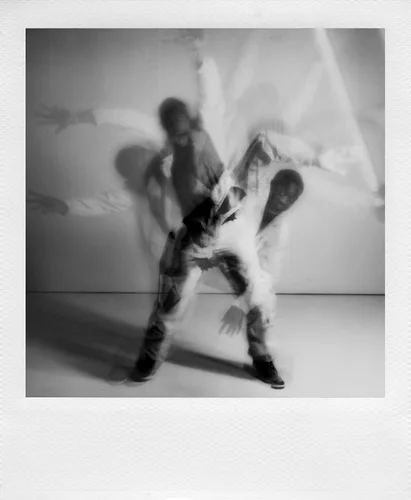 Miniatura 8 de Polaroid Now+ Gris Azul (9063) - Cámara de película instantánea tipo I con conexión Bluetooth con juego de filtros de lente adicional