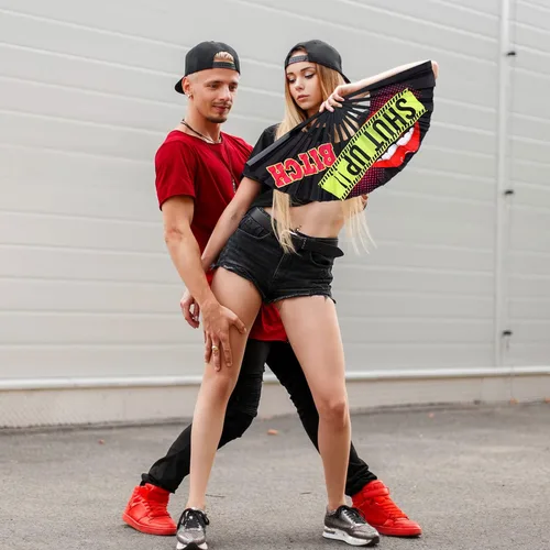 Miniatura 2 de FairySandy 6 abanicos grandes de bambú para rave, grandes abanicos plegables de mano con rave icónico adiós chino para mujeres y hombres, línea