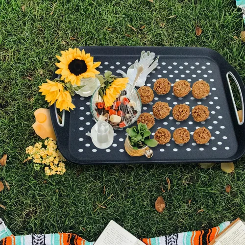 Miniatura 7 de Gran bandeja de servir antideslizante con asas, bandejas de comida para piernas con agarre de silicona para comer, aptas para lavavajillas