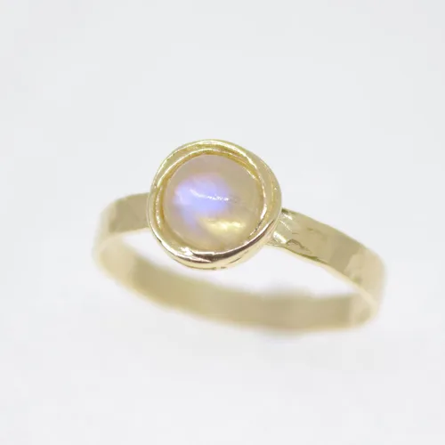 Miniatura 24 de Anillo de oro de piedras preciosas, anillo de piedra chapada en oro de 14 quilates, anillo de piedra apilable, anillo de oro de piedra pequeña