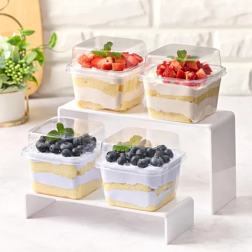 Miniatura 7 de Zezzxu 8 oz Square Dessert Cups with Lids and Spoons, 25 Sets Clear Plastic Cups with Dome Lids & Sporks for Yogurt Parfait, Fruit, Pudding, Cake