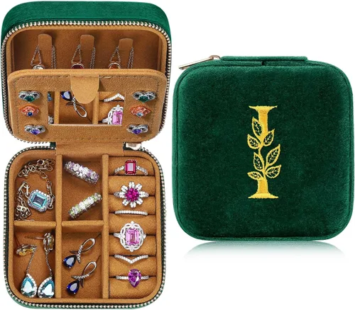 Organizador de joyas de viaje de terciopelo de felpa, caja de viaje con inicial bordada, organizador de aretes, collares, anillos, regalos para