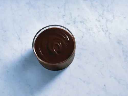 Miniatura 3 de Ghirardelli - Salsa premium de chocolate neto wt 5 libras 7.3 oz