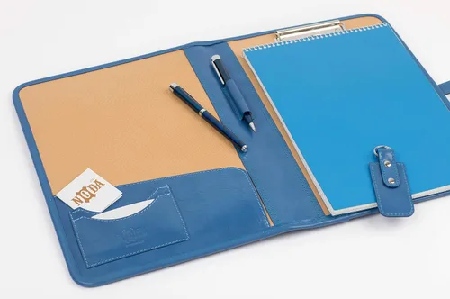 Miniatura 4 de Noda Portapapeles de cuero curtido vegetal genuino italiano (azul claro) Estuche para reuniones o presentaciones Portadocumentos