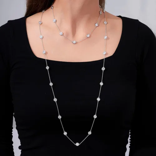 Miniatura 6 de Tienda Essentials Collar de plata de ley chapada en platino o oro hecho con circonitas Infinite Elements (anteriormente colección Tienda)