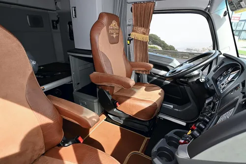 Miniatura 5 de Fundas para Asientos de Camiones para Kenworth Modelo T680, T880, W990 Marrón Brazos Largos 17" - Protección para Asientos de Camiones - Accesorios