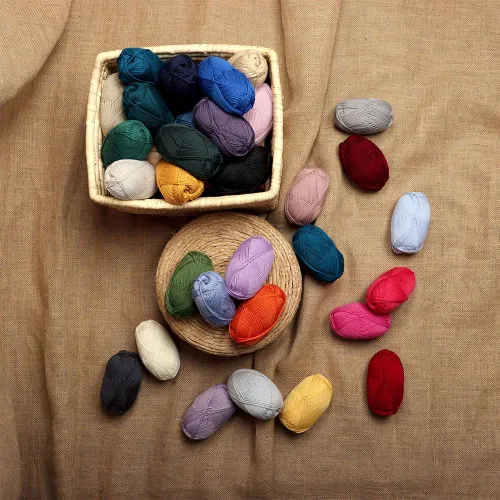 Miniatura 7 de 100% lana pura Superwash de Alpaca Warehouse, juego de 3 madejas (150 gramos) de peso DK - Procedencia directa de Perú - Celestialmente suave