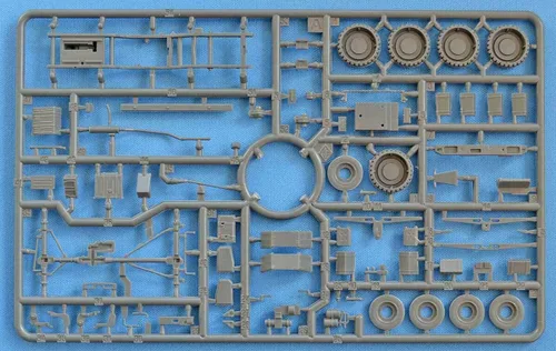 Miniatura 2 de ACE 72451-1/72 - U1300L 4x4 Krankenwagen Ambulancia Kit de modelo de plástico