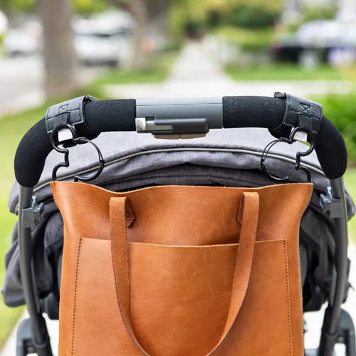 Miniatura 4 de Disney Baby by J.L. Childress - Ganchos para cochecito de bebé, accesorios esenciales de viaje para mamá, clip de mosquetón para cochecito