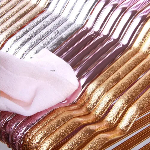 Miniatura 8 de LIFKOME Perchas para abrigos, paquete de 100 perchas de alambre de metal resistente con sin ranuras, perchas estándar para trajes, ahorro