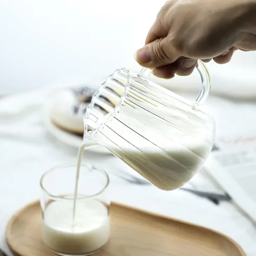 Miniatura 5 de CHOOLD Jarra elegante de vidrio con forma de ola para crema y servir para café, leche, salsa - Juego de jarras de cocina de 2 piezas, 8.5 oz