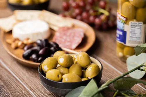 Miniatura 2 de Aceitunas Rellenas de Queso Feta Santa Barbara 10 oz, Paquete de 2
