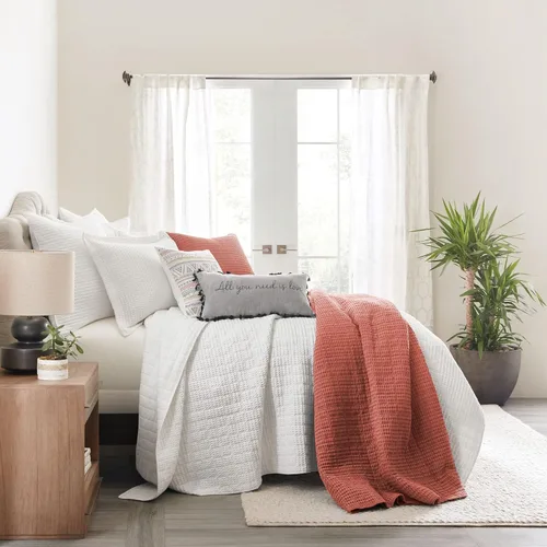 Miniatura 160 de Levtex Home Mills Waffle - Juego de colcha King (122 x 106 pulgadas) con 2 fundas de almohada (36 x 20 pulgadas) - Rubor - Juego de colcha de Blush