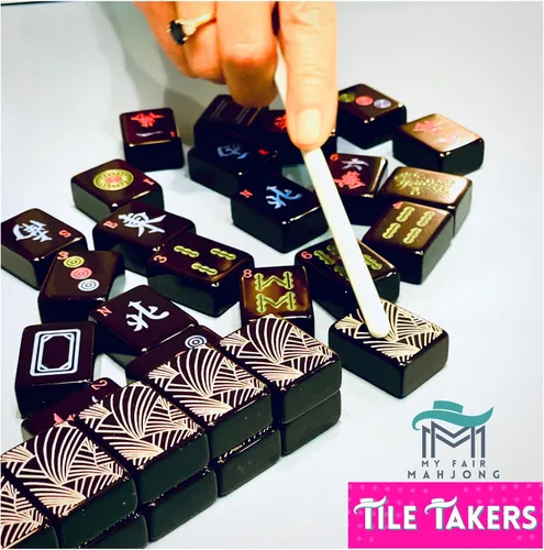 Miniatura 2 de Mahjong Tile Takers Divertido Fidget Ayuda a la concentración Regalo o premio único de Mahjongg Noche de juegos o torneo Novedad Mahj