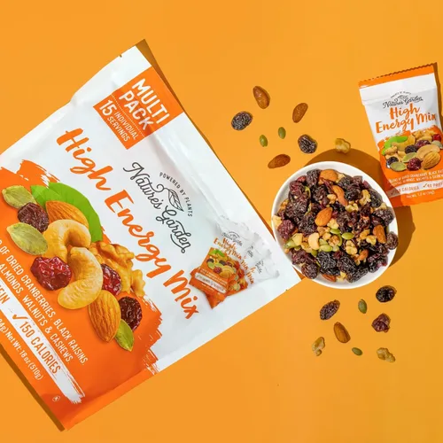 Miniatura 7 de Nature's Garden Mezcla de alta energía, nueces mixtas de lujo, aumento de energía, mezcla de rastro de alta energía, arándanos, pasas, almendras