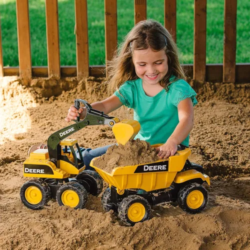 Miniatura 4 de TOMY John Deere Sandbox Juguete Excavadora de Pala Grande con Tolva Basculante - Juguetes de Construcción John Deere - Juguetes para Niños Pequeños
