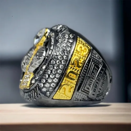 Miniatura 2 de Legacy Rings Anillo de trofeo del campeonato de fútbol de fantasía 2023 Gunmetal y tono dorado Premio para campeón FFL talla 11