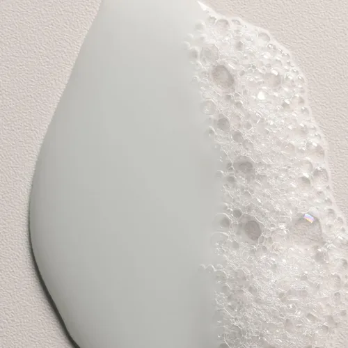 Miniatura 4 de Davines MINU Shampoo Champú de retención de color para cabello teñido y tratado Protege y mantiene el cabello brillante, brillante durante más