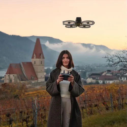 Miniatura 7 de DJI Flip con control remoto RC de 2 pantallas, paquete con tarjeta micro SD de 128GB y anillo protector de hélice y luz estroboscópica - dron
