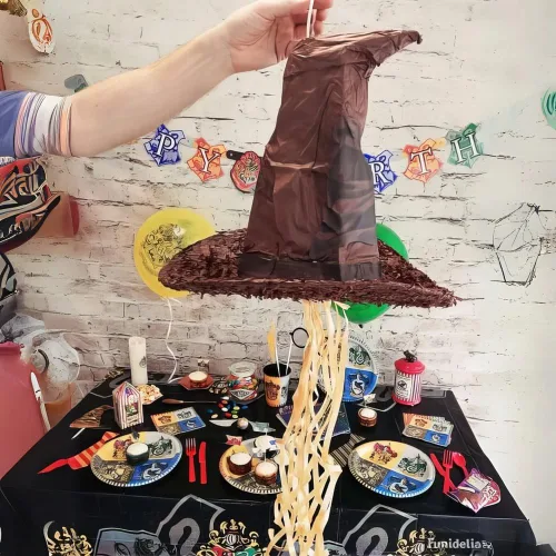 Miniatura 3 de Magical Harry Potter - Piñata de cuerda 3D, cartón y papel marrón y dorado, ideal para cumpleaños, fiestas infantiles y eventos temáticos (1 unidad)