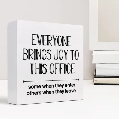 Miniatura 6 de Letrero de madera con texto en inglés "Everyone Brings Brings to This Office", divertido letrero de madera para oficina en casa, estante