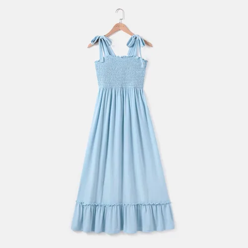 Miniatura 4 de IFFEI Vestidos de verano para mamá y yo, trajes a juego con tirantes delgados, cuello cuadrado, volantes, acampanado, vestido largo para la playa