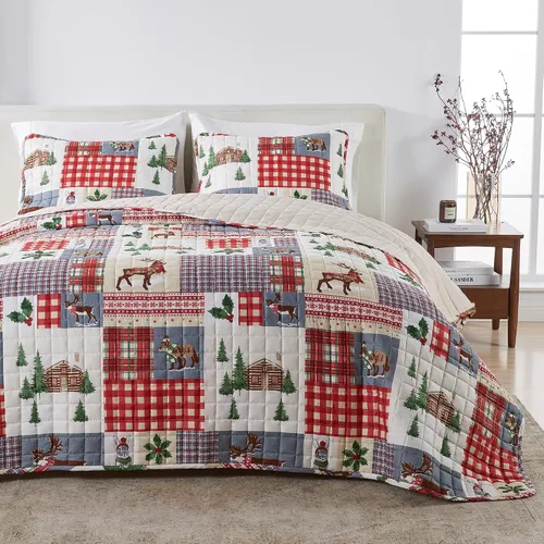 Miniatura 10 de Great Bay Home Juego de edredón navideño de 3 piezas con fundas de almohada. Colcha cubrecama reversible con patrón navideño. Colección Holly Ciervo