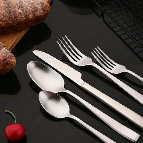 Miniatura 6 de JASHII Juego de 4 cuchillos de cena de 9.05 pulgadas, acero inoxidable 304 chapado en titanio, cuchillos de mesa de plata mate, esparcidor