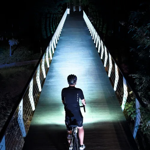 Miniatura 2 de Luz LED Súper Brillante para Bicicleta de 3400 Lúmenes Recargable por USB - Faro de Bicicleta de 5 Modos con 7H de Duración, IPX6 Resistente al