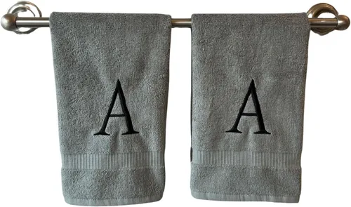 Miniatura 126 de Toalla de mano con inicial beige para baño, toalla bordada decorativa de calidad de hotel de lujo con monograma para tocador, spa, certificado