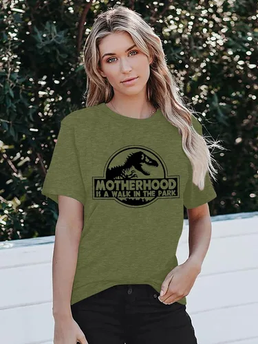 Miniatura 4 de Camiseta de dinosaurio para mujer, diseño de dinosaurio y mamá, camiseta divertida con texto en inglés "Motherhood is a Walk in the Park