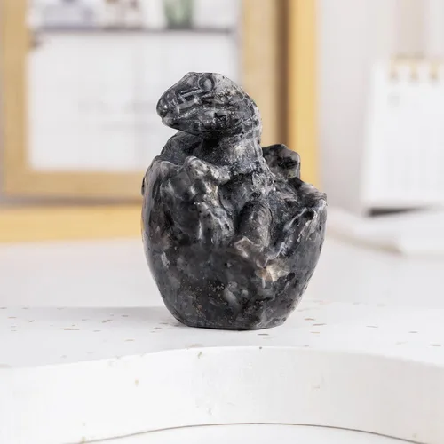 Miniatura 3 de mookaitedecor Figura de huevo de dinosaurio de cristal de labradorita negra, escultura de piedra de huevo de dragón tallada a mano para decoración