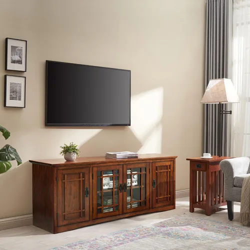 Miniatura 7 de Leick Home 82360 Soporte de TV de madera maciza Mission Oak de cuatro puertas para televisores de 65" Consola universal de TV para sala de estar