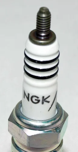 Miniatura 5 de NGK - CR8EHIX Iridium IX bujía, CR8EHIX-9 # 3797, 4