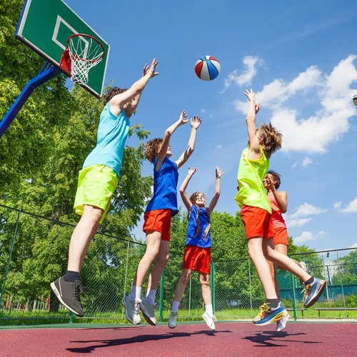 Miniatura 7 de Lenwen Paquete de 6 mini pelotas de baloncesto de goma de 6 pulgadas, pequeñas, color rojo, blanco y azul, a granel, para interiores y exteriores