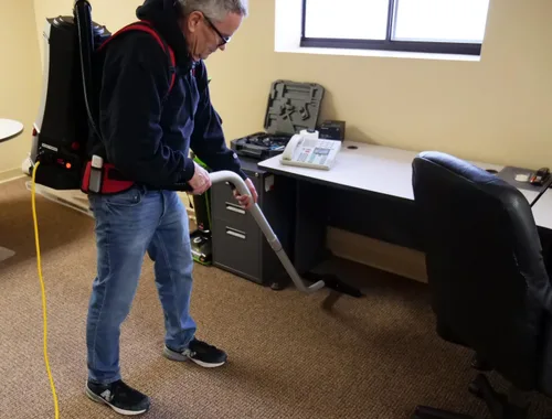 Miniatura 3 de Cen-Tec Systems Aspiradora de mochila comercial HEPA de 6 cuartos de galón con juego de accesorios