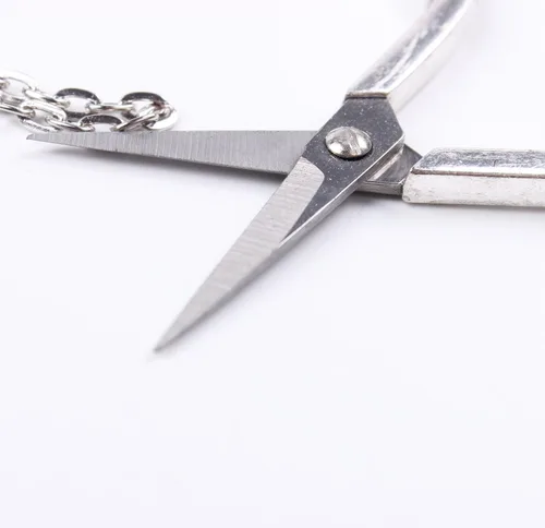 Miniatura 5 de BIHRTC - Tijeras de seguridad de acero inoxidable con punta afilada para bordado, costura, manualidades, trabajo artístico y uso diario (plata-1)