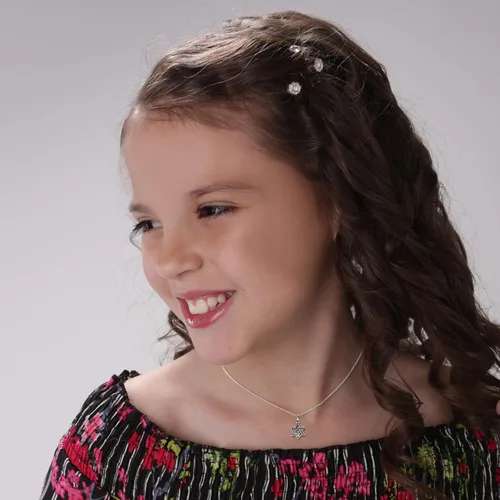 Miniatura 2 de Collar con colgante de estrella de David de plata de ley para niña