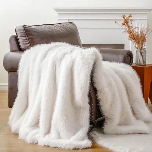 Miniatura 13 de BATTILO HOME Manta de Tiro de Piel Sintética Negra Mullida y Lujosa, Manta Negra para Sofá, Sillón, Silla, Cama, Mantas de Piel Mullida, Suave