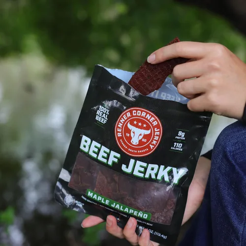 Miniatura 3 de Renner Corner Jerky's Maple Jalapeño Beef Jerky (2.5 onzas) - 100% natural, carne de res premium hecha a mano, fabricada en Dakota del Sur, sin