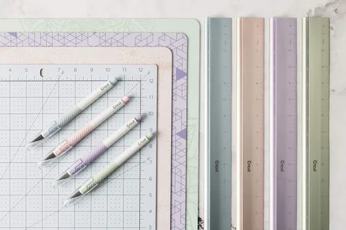 Miniatura 8 de Cricut TrueControl - Cuchillo para uso como cuchillo de precisión, cuchillo de manualidades, cuchillo de trinchar y cuchillo de pasatiempo
