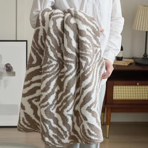 Miniatura 3 de Manta de Zebra 50x70 Beige Mantas de Forro Polar Suaves y Esponjosas para Sofá, Cama o Sillón, Manta Gruesa y Cálida para Mujeres, para Todas