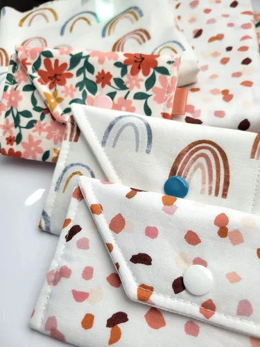 Miniatura 3 de Birth Control Case Sleeve with Snap Closure and Optional Keychain Clip -Arches or rainbows