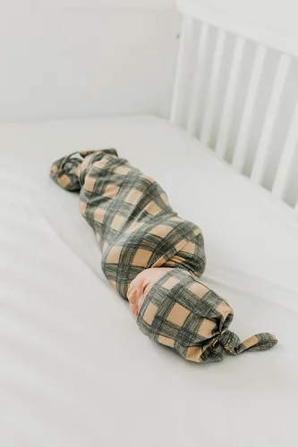 Miniatura 4 de Copper Pearl Gorro de bebé con nudo superior elástico suave Billy