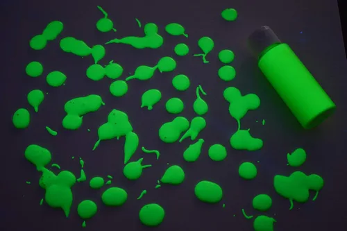 Miniatura 12 de DirectGlow - Pintura fluorescente reactiva para fiestas de témpera ultravioleta (surtido de 6 colores, botellas de 2 onzas)