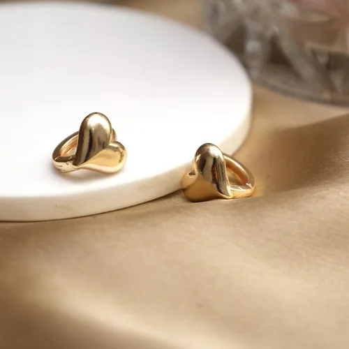 Miniatura 10 de Gempires - Aretes ligeros y gruesos, delicados y minimalistas, hipoalergénicos, chapados en oro, sin deslustre, diseño clásico, para uso diario