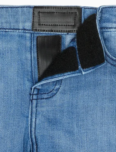 Miniatura 3 de Tommy Hilfiger Pantalones cortos de mezclilla para niñas con cierre de velcro