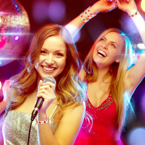 Miniatura 7 de Glenmal 500 pulseras para eventos, pulseras patrióticas de neón con estrellas patrióticas, para eventos a granel, de plástico, impermeables