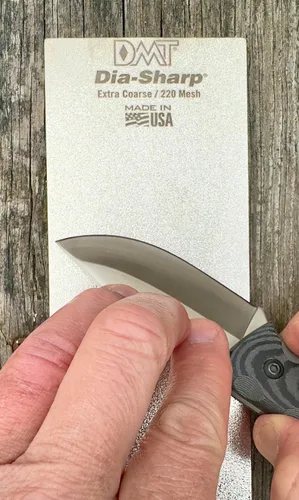 Miniatura 5 de DMT D8X Diamond Dia-Sharp Piedra de Banco, Afilador de Cuchillos - Extra Grueso (220) Afilado Plano, Fabricado en los Estados Unidos 8" x 3" x 0.38