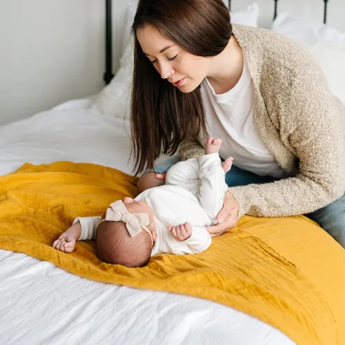 Miniatura 9 de Natemia Manta de muselina para bebé (rosa), suave y sedosa, manta de recepción suave para recién nacidos, niños y niñas, versátil, transpirable